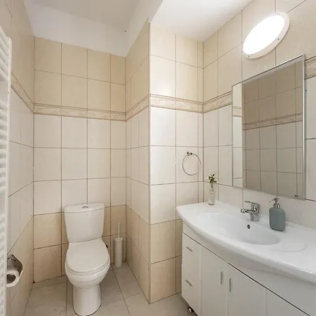 Sunnyvillas 4br Sea Front Mes בית נופש פאראלימני