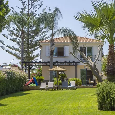 Sunnyvillas 4br Sea Front Mes פאראלימני